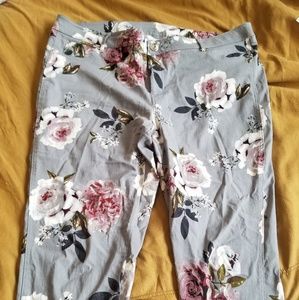 Fitted floral pants